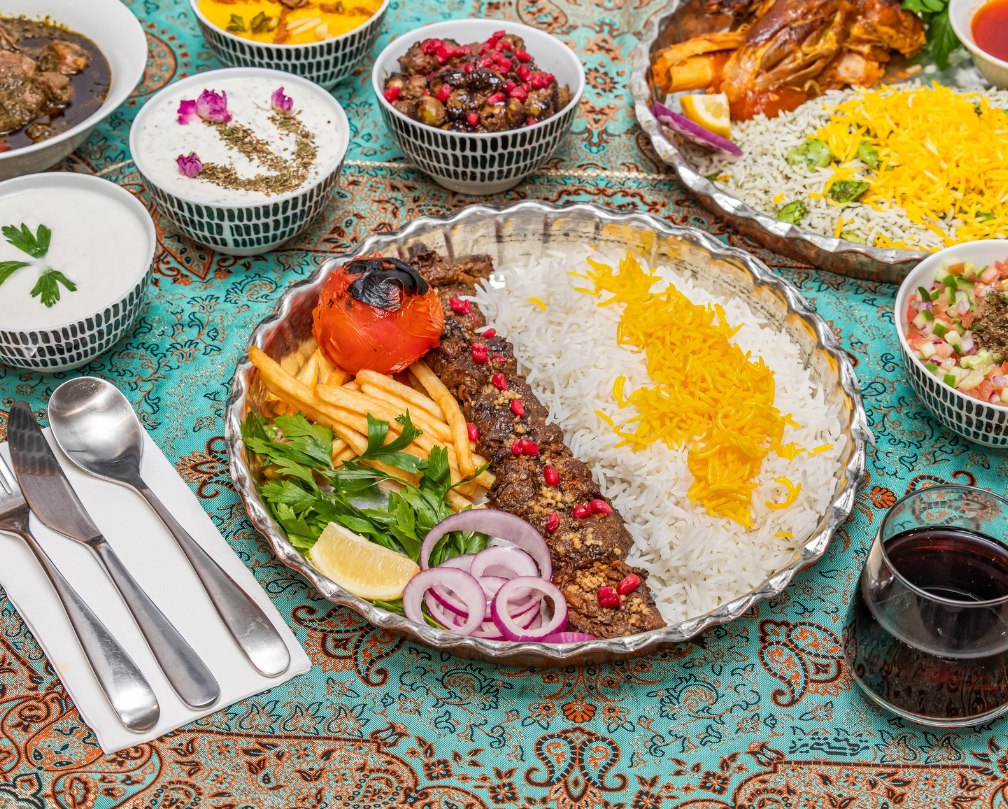 Kebab Torsh with rice ( Sour veal kebab with rice)