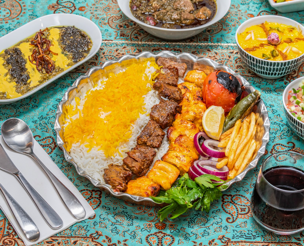Vaziri Kebab  ( 1 skewer chicken kebab and 1 skewer lamb fillet with rice)