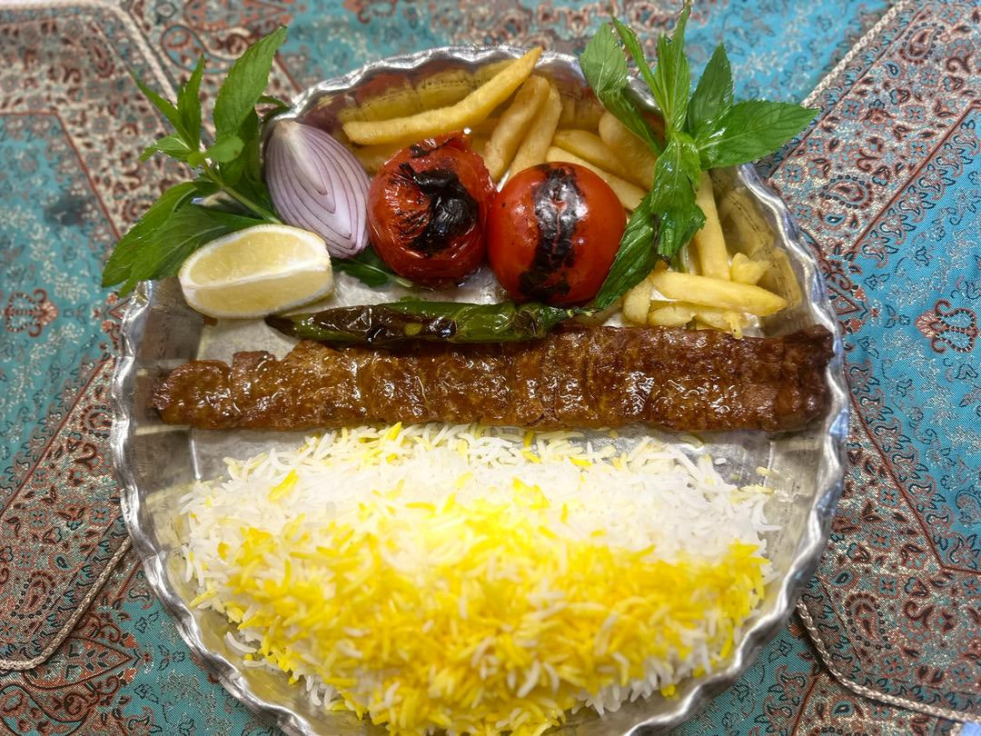 Barg Kebab with rice (Veal Fillet Kebab with rice